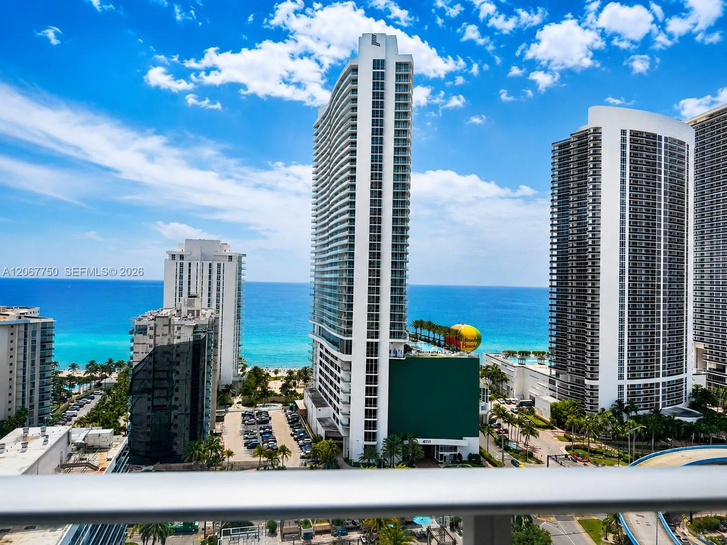 Foto de propiedad en 4010 S Ocean Drive R1803, Hollywood, FL 33019 Hollywood con MLS#