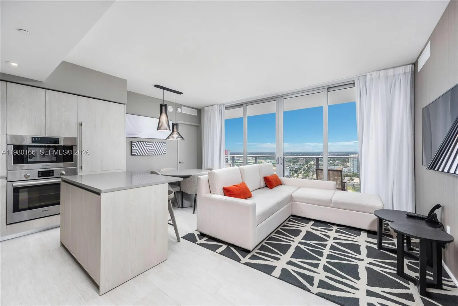 Foto de propiedad en 4010 S Ocean Drive R2804, Hollywood, FL 33019 Hollywood con MLS#