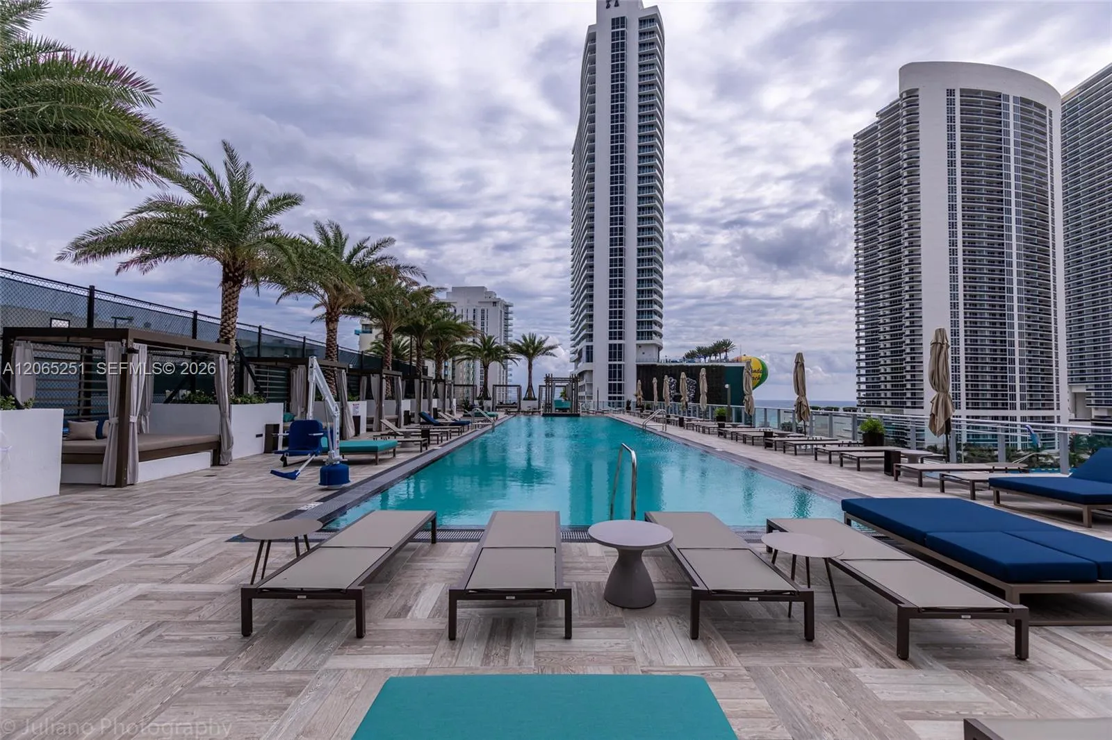 Foto de propiedad en 4010 S Ocean Drive R509, Hollywood, FL 33019 Hollywood con MLS#