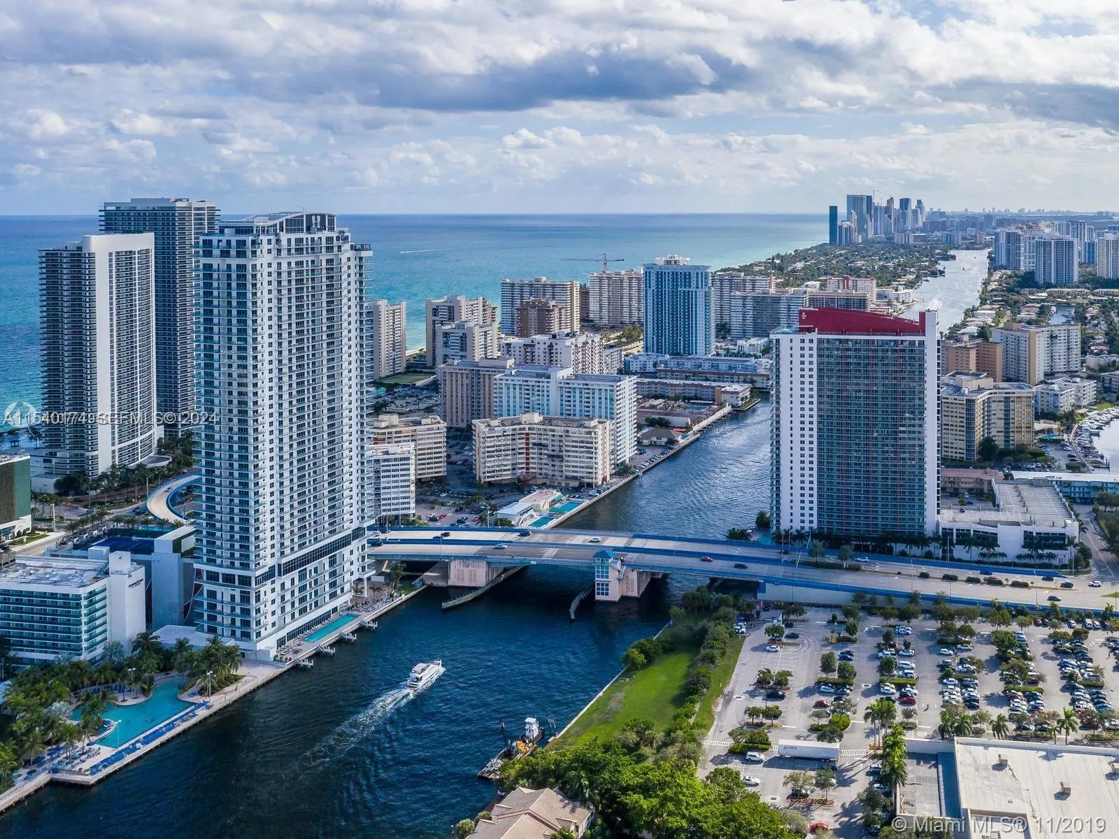 Foto de propiedad en 4010 S Ocean Drive R703, Hollywood, FL 33019 Hollywood con MLS# 