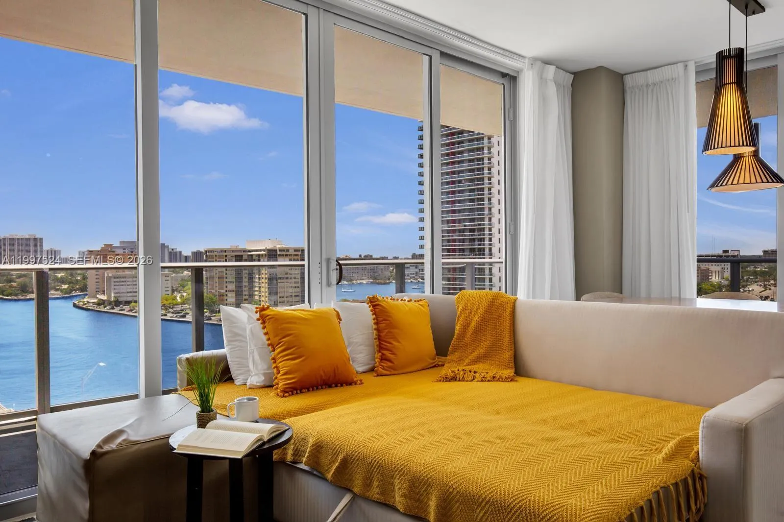 Foto de propiedad en 4010 S Ocean Drive R708, Hollywood, FL 33019 Hollywood con MLS# 