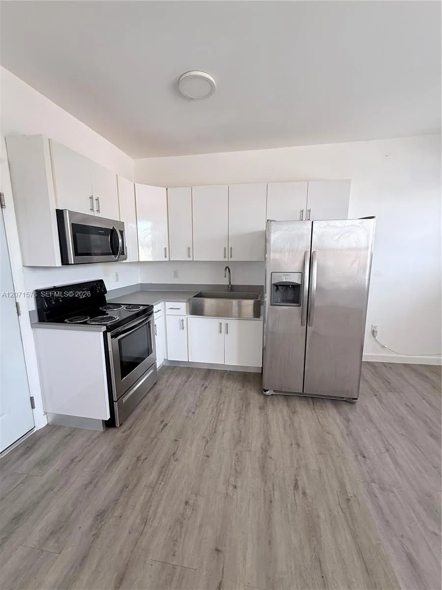 Foto de propiedad en 402 NW 12th Avenue 213, Miami, FL 33128 Miami con MLS# 
