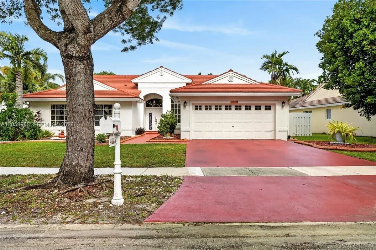 Foto de propiedad en 4025 SW 152nd Avenue, Miramar, FL 33027 Miramar con MLS# 