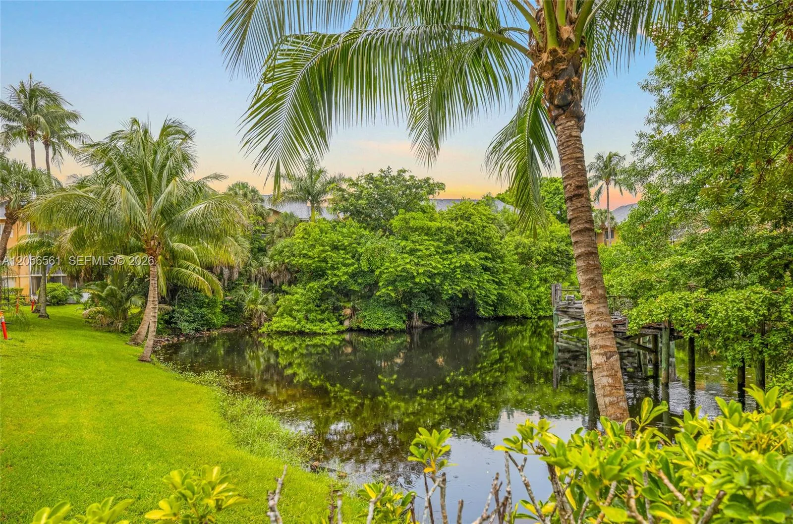 Foto de propiedad en 4025 W Mcnab Road E107, Pompano Beach, FL 33069 Pompano Beach con MLS# 