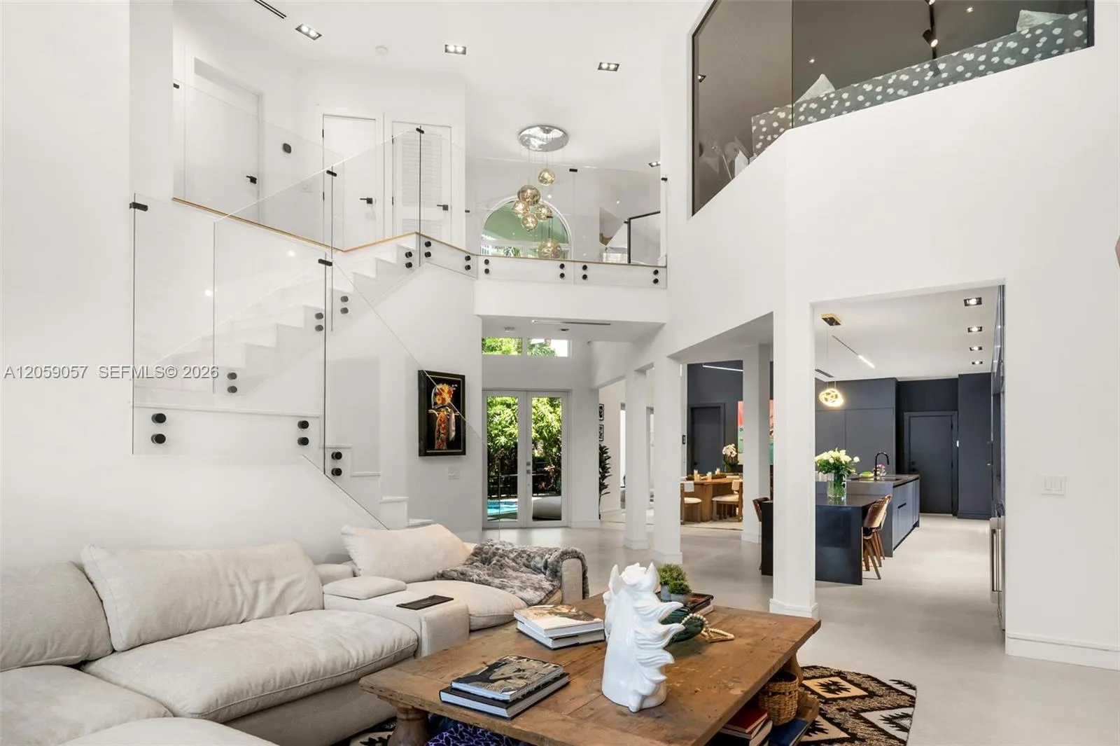 Foto de propiedad en 4027 194th Trail, Sunny Isles Beach, FL Sunny Isles Beach con MLS# 