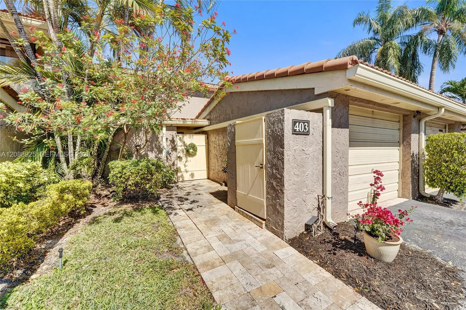 En Venta 403 Dunwoody Lane 38, Hollywood, FL 33021, Hollywood, FL 33021