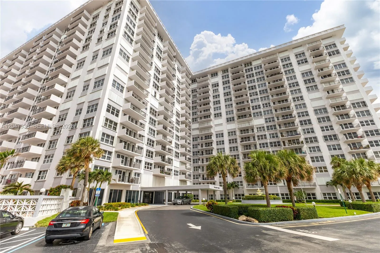 Foto de propiedad en 405 N Ocean Boulevard 117, Pompano Beach, FL 33062 Pompano Beach con MLS# 