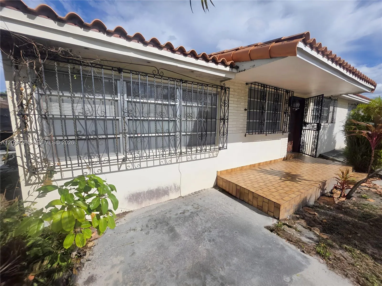 Vendido 405 SE 4th Avenue, Hialeah, FL 33010, Hialeah, FL 33010