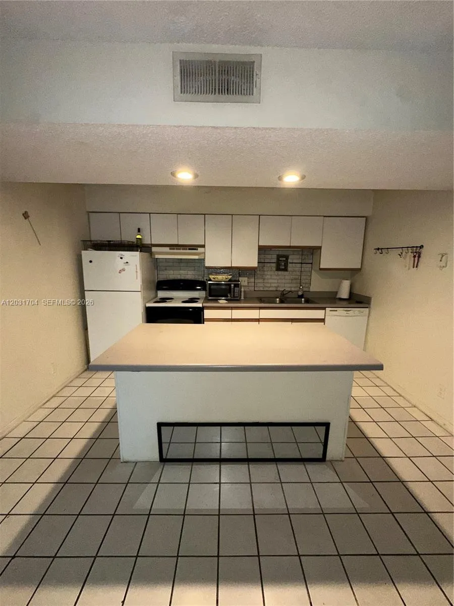 En Venta 4055 W Mcnab Road H309, Pompano Beach, FL 33069, Pompano Beach, FL 33069