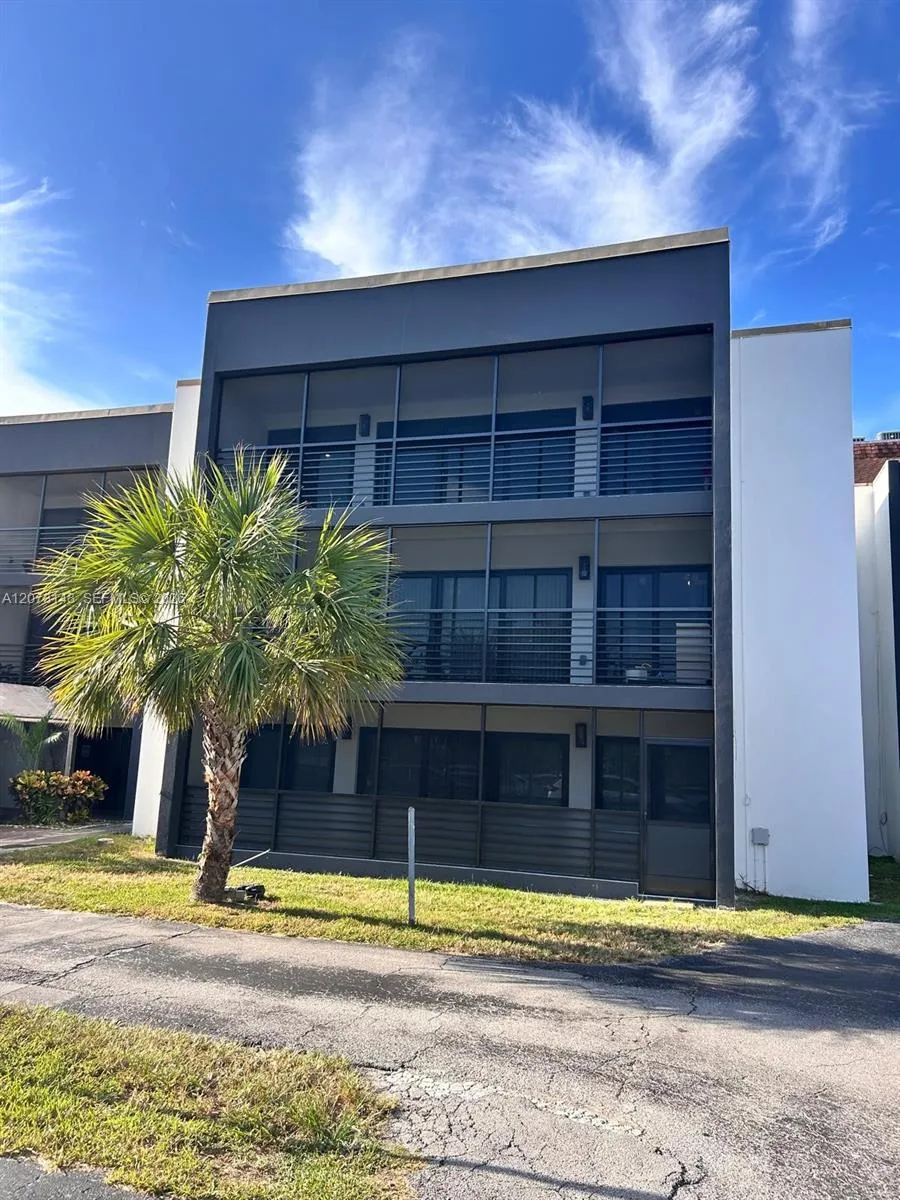 En Renta 4060 N Hills Drive 39, Hollywood, FL 33021, Hollywood, FL 33021