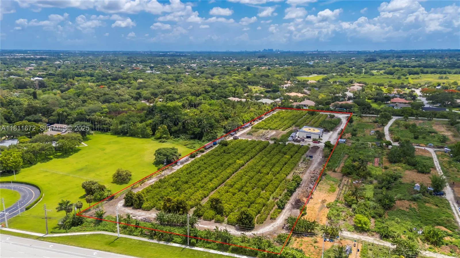 Foto de propiedad en 4077 SW 121st Terrace, Davie, FL 33330 Davie con MLS# 
