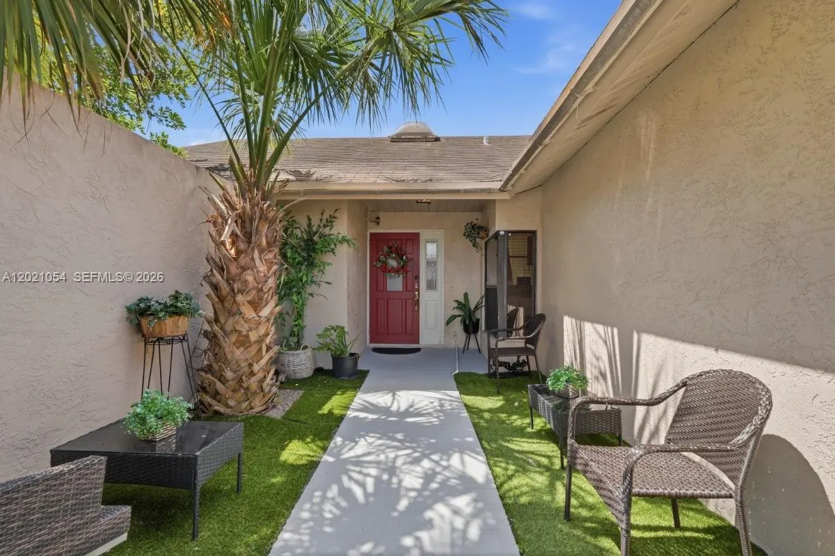 Vendido 4080 NW 1st Place, Deerfield Beach, FL 33442, Deerfield Beach, FL 33442