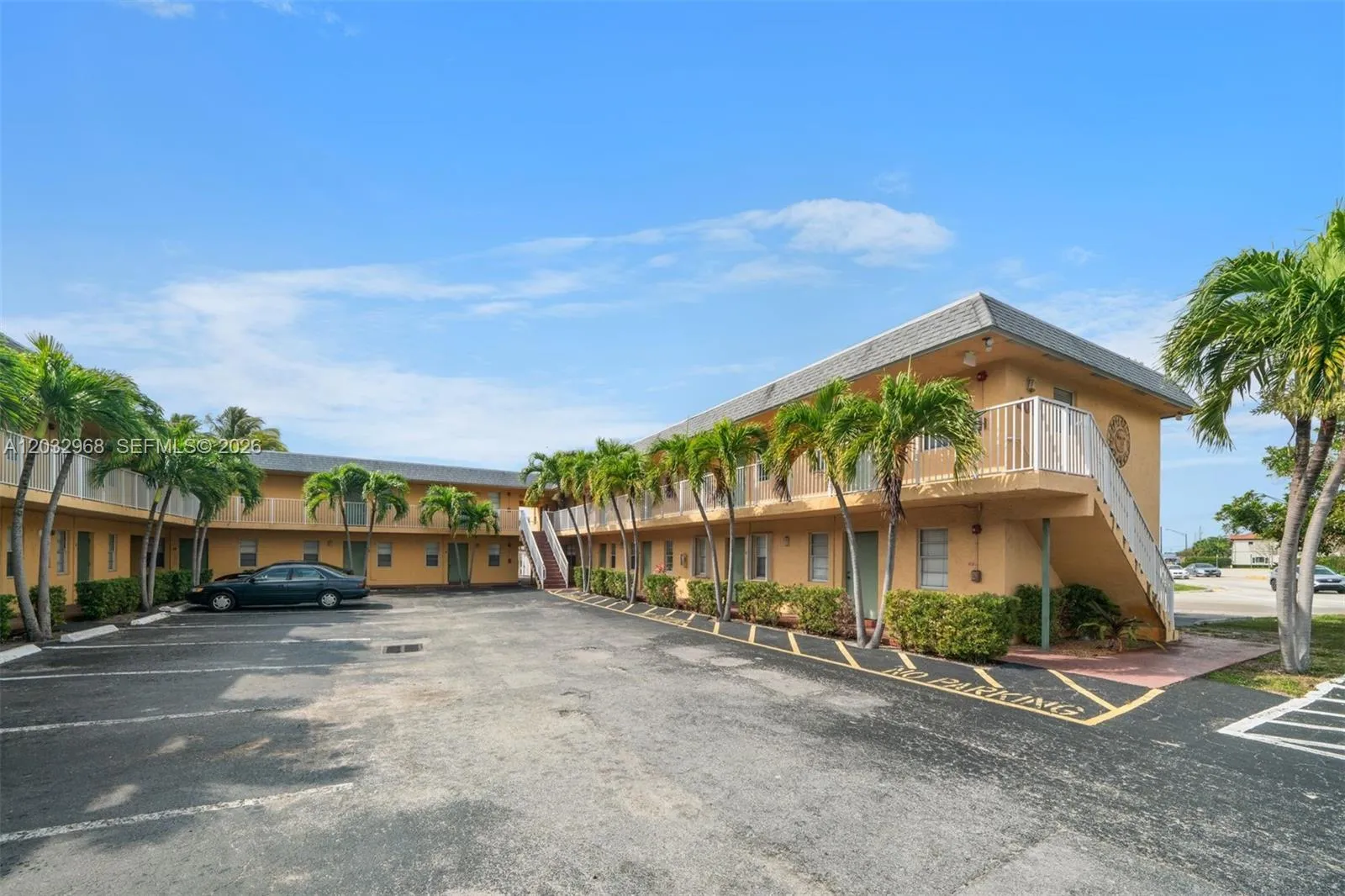 En Venta 4081 N Dixie Highway 27, Oakland Park, FL 33334, Oakland Park, FL 33334