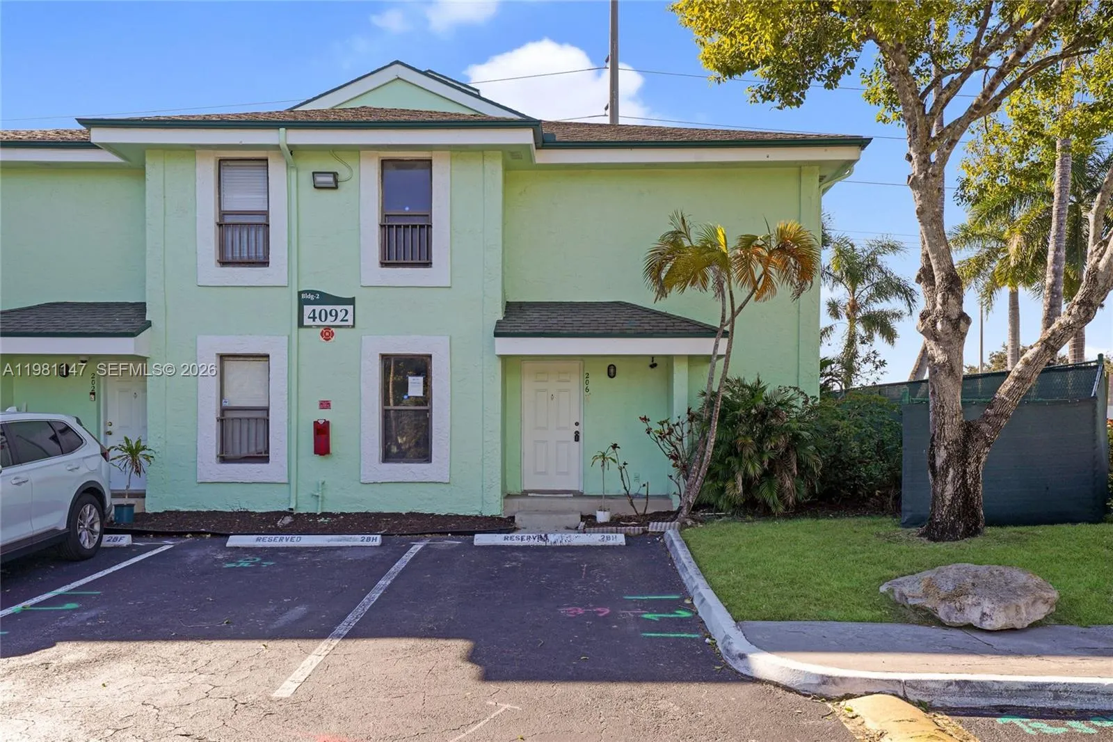 Vendido 4092 N Pine Island Road 206, Sunrise, FL 33351, Sunrise, FL 33351