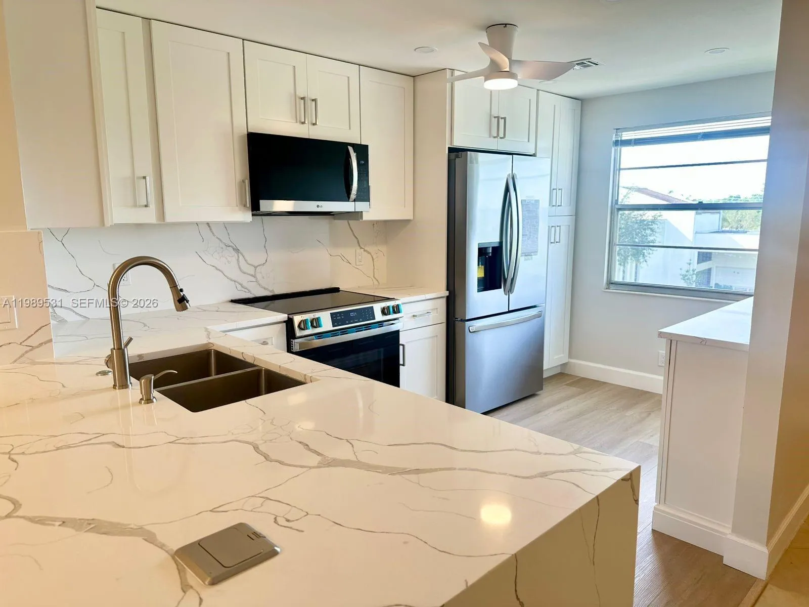 Foto de propiedad en 4098 Yarmouth E 4098, Boca Raton, FL 33434 Boca Raton con MLS# 