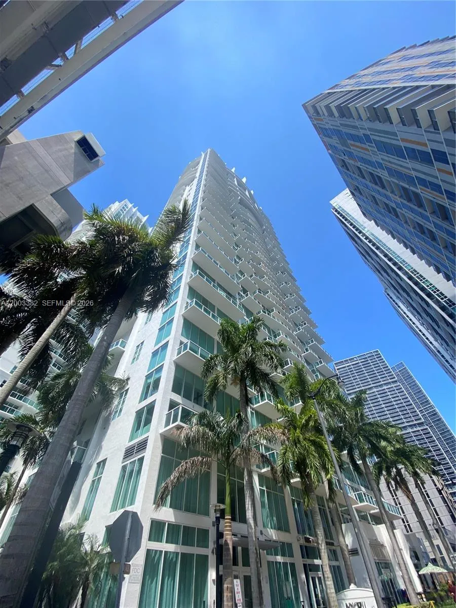 Foto de propiedad en 41 SE 5th Street 1108, Miami, FL 33131 Miami con MLS# 