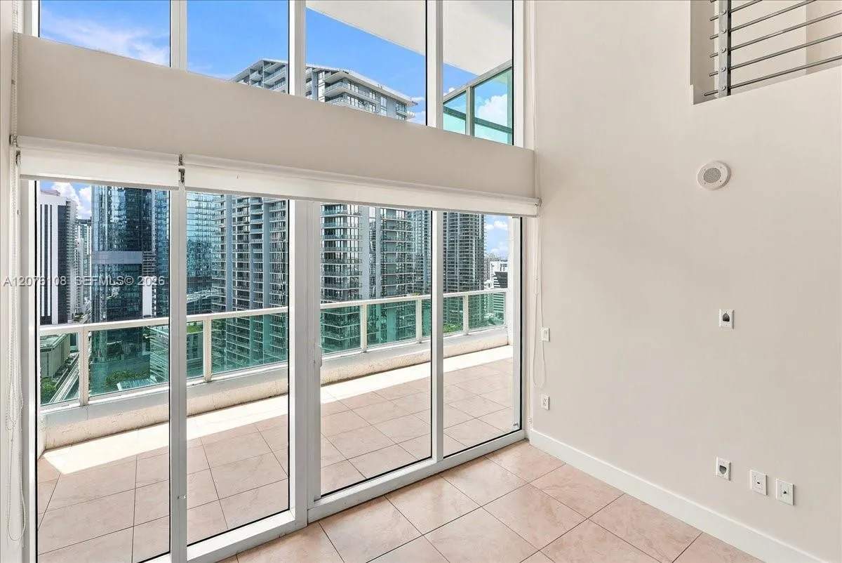 Foto de propiedad en 41 SE 5th Street 1908, Miami, FL 33131 Miami con MLS# 