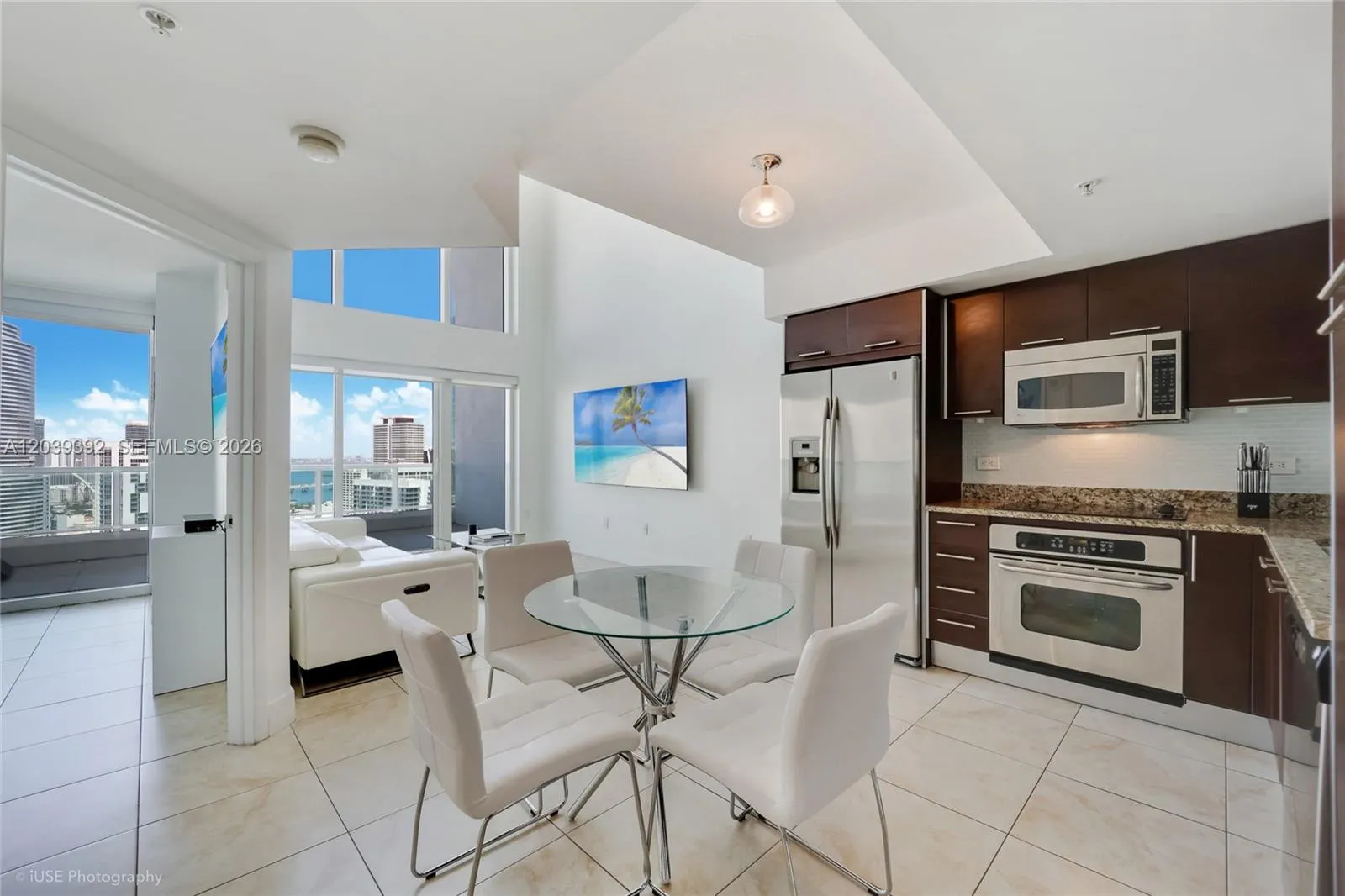 Foto de propiedad en 41 SE 5th Street 2409, Miami, FL 33131 Miami con MLS# 
