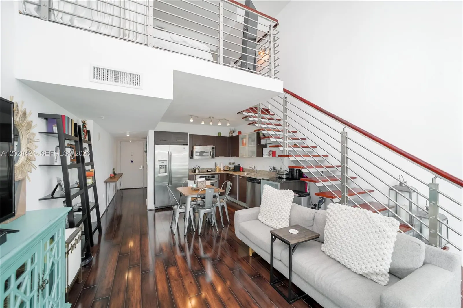 Foto de propiedad en 41 SE 5th Street 704, Miami, FL 33131 Miami con MLS# 