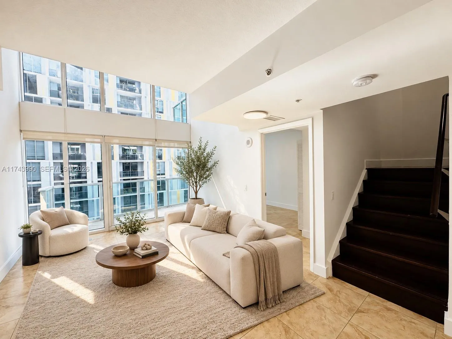 Foto de propiedad en 41 SE 5th Street 808, Miami, FL 33131 Miami con MLS# 