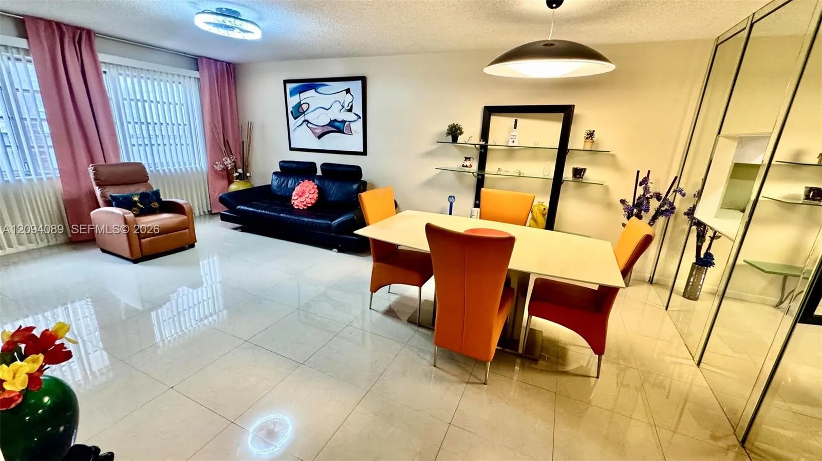 En Venta 410 SE 2nd Street 219, Hallandale Beach, FL 33009, Hallandale Beach, FL 33009