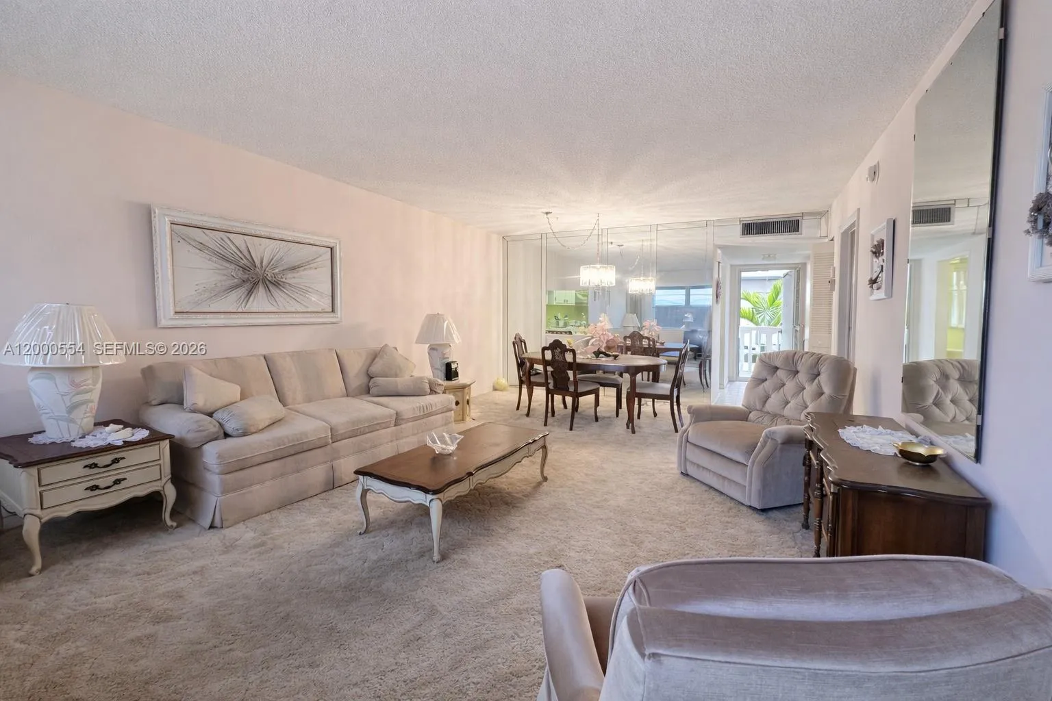 Foto de propiedad en 410 SE 2nd Street 305, Hallandale Beach, FL 33009 Hallandale Beach con MLS#