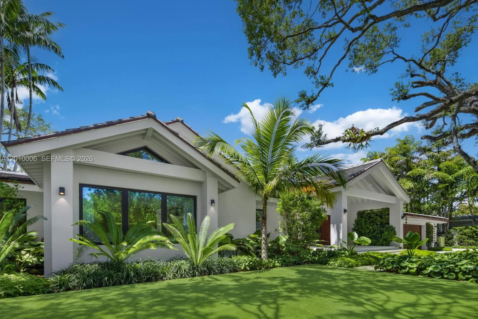 Foto de propiedad en 4100 Pinta Court, Coral Gables, FL 33146 Coral Gables con MLS# 