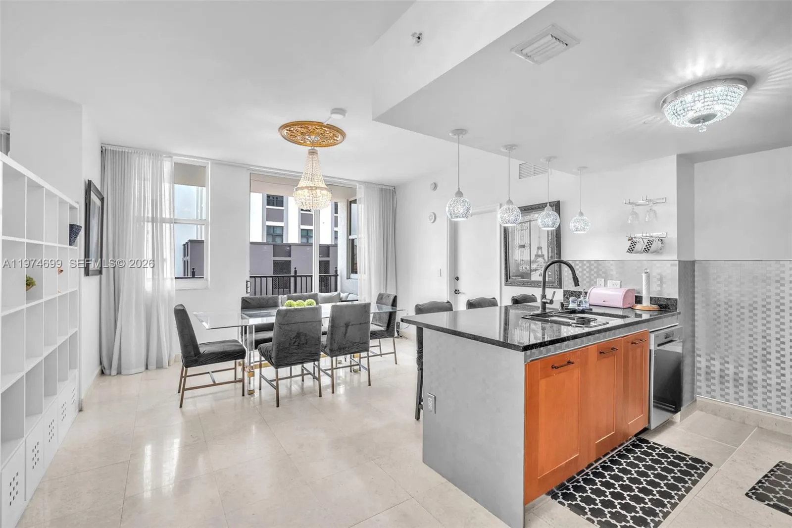 Foto de propiedad en 4100 Salzedo Street 519, Coral Gables, FL 33146 Coral Gables con MLS# 