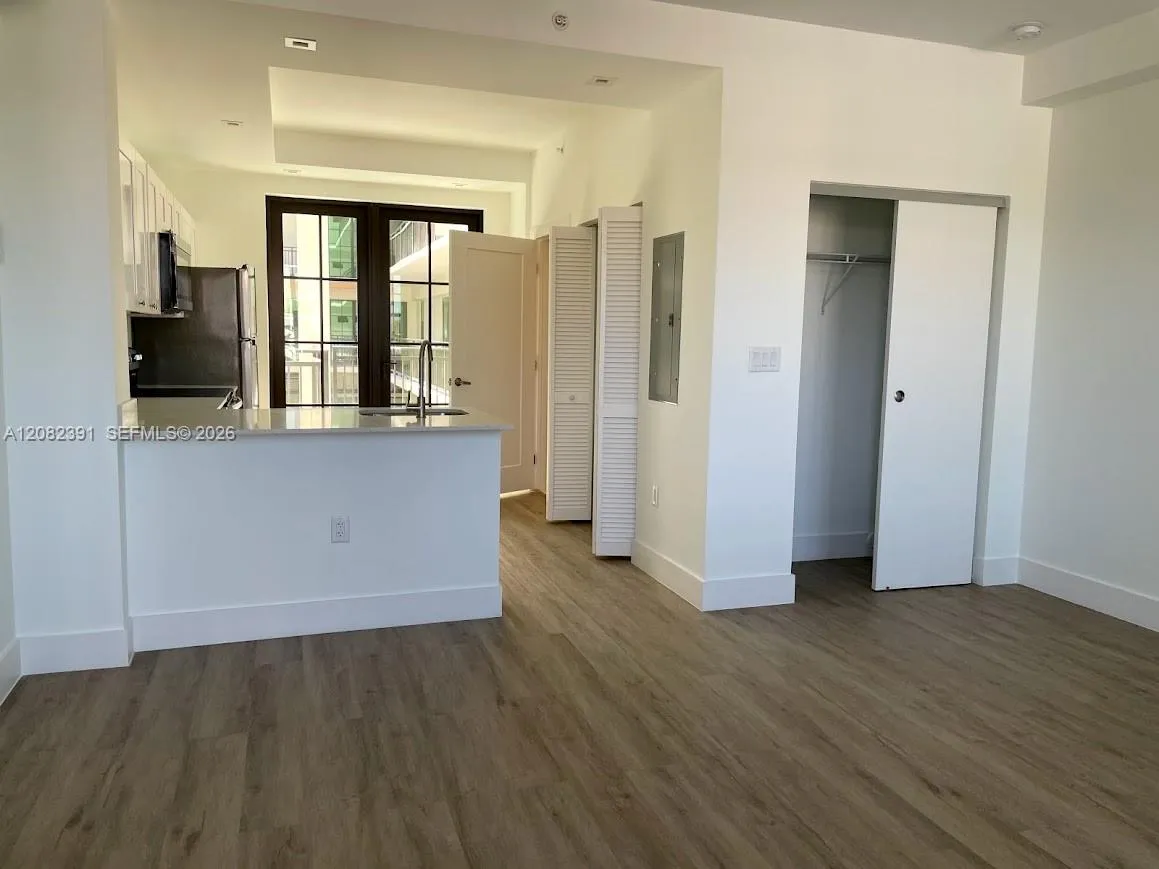 Foto de propiedad en 4100 SW 64th Avenue 204, Davie, FL 33314 Davie con MLS# 