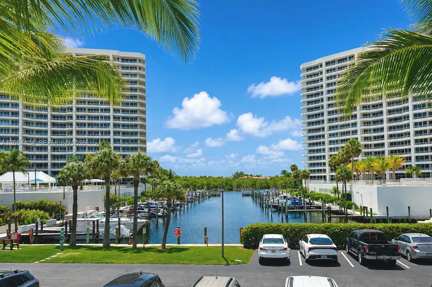 Foto de propiedad en 4101 N Ocean Boulevard 205, Boca Raton, FL 33431 Boca Raton con MLS# 