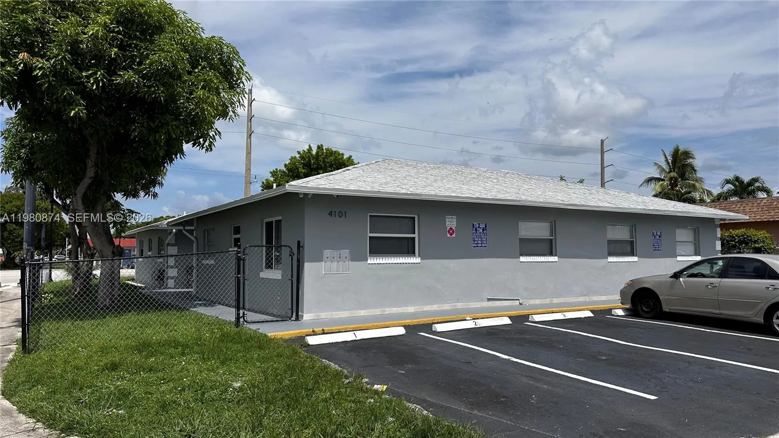 En Venta 4101 NW 30th Terrace, Lauderdale Lakes, FL 33309, Lauderdale Lakes, FL 33309