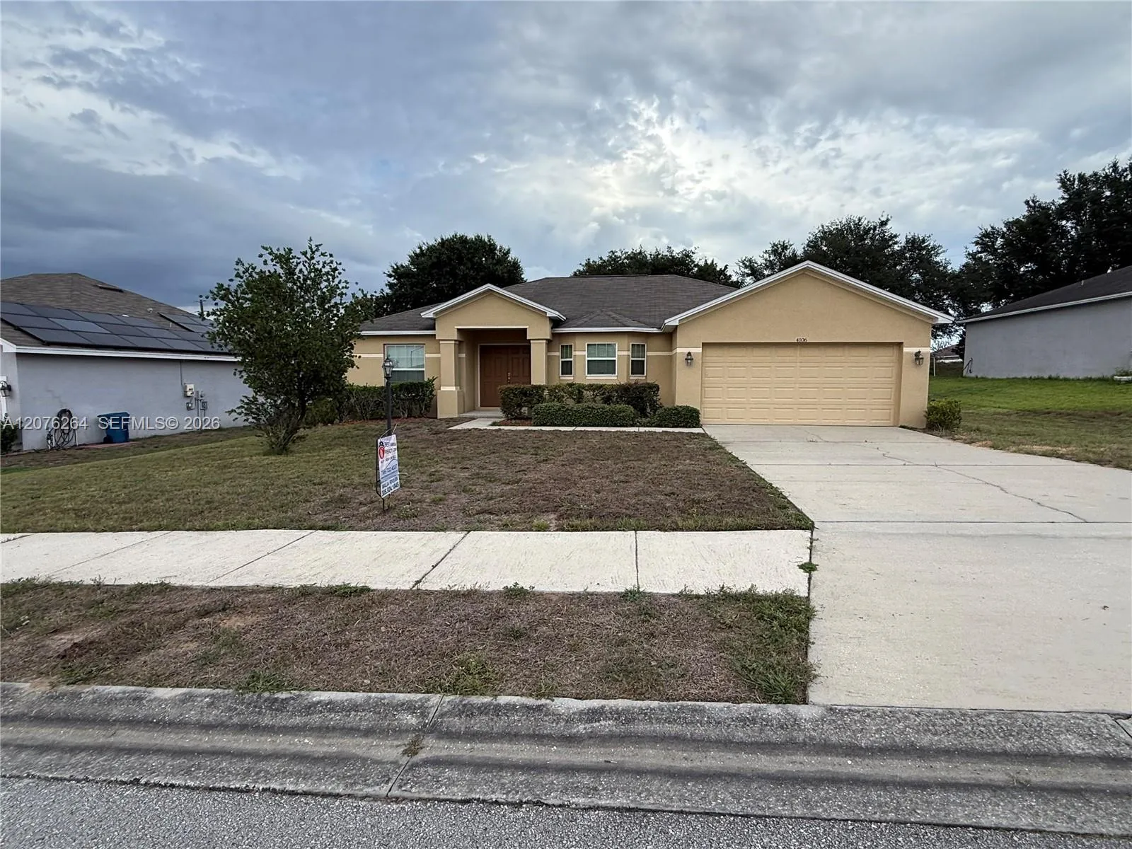 Foto de propiedad en 4106 Dinner Lake Way, Lake Wales, FL 33859 Lake Wales con MLS# 