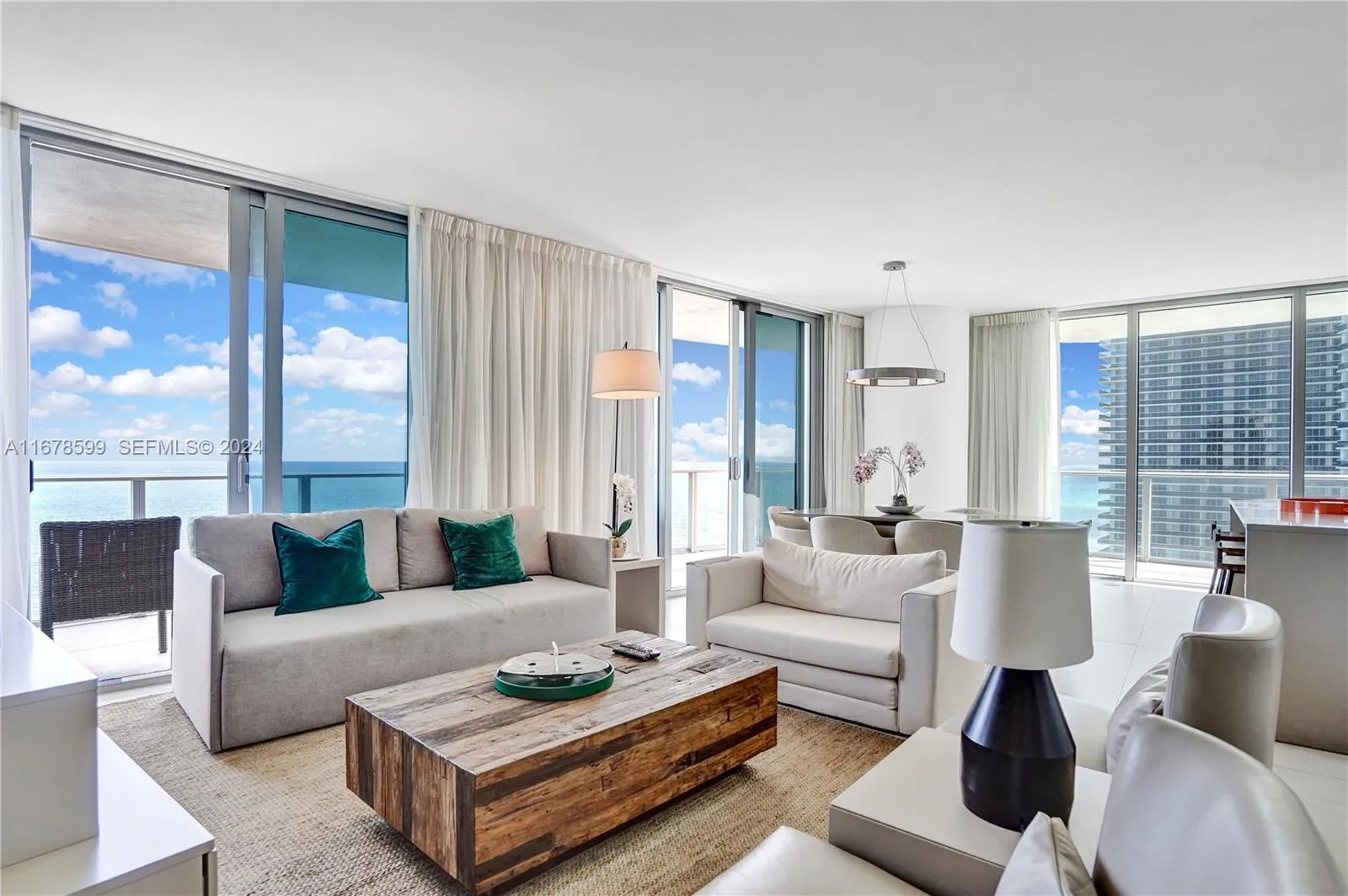 Foto de propiedad en 4111 S Ocean Drive 1201, Hollywood, FL 33019 Hollywood con MLS# 