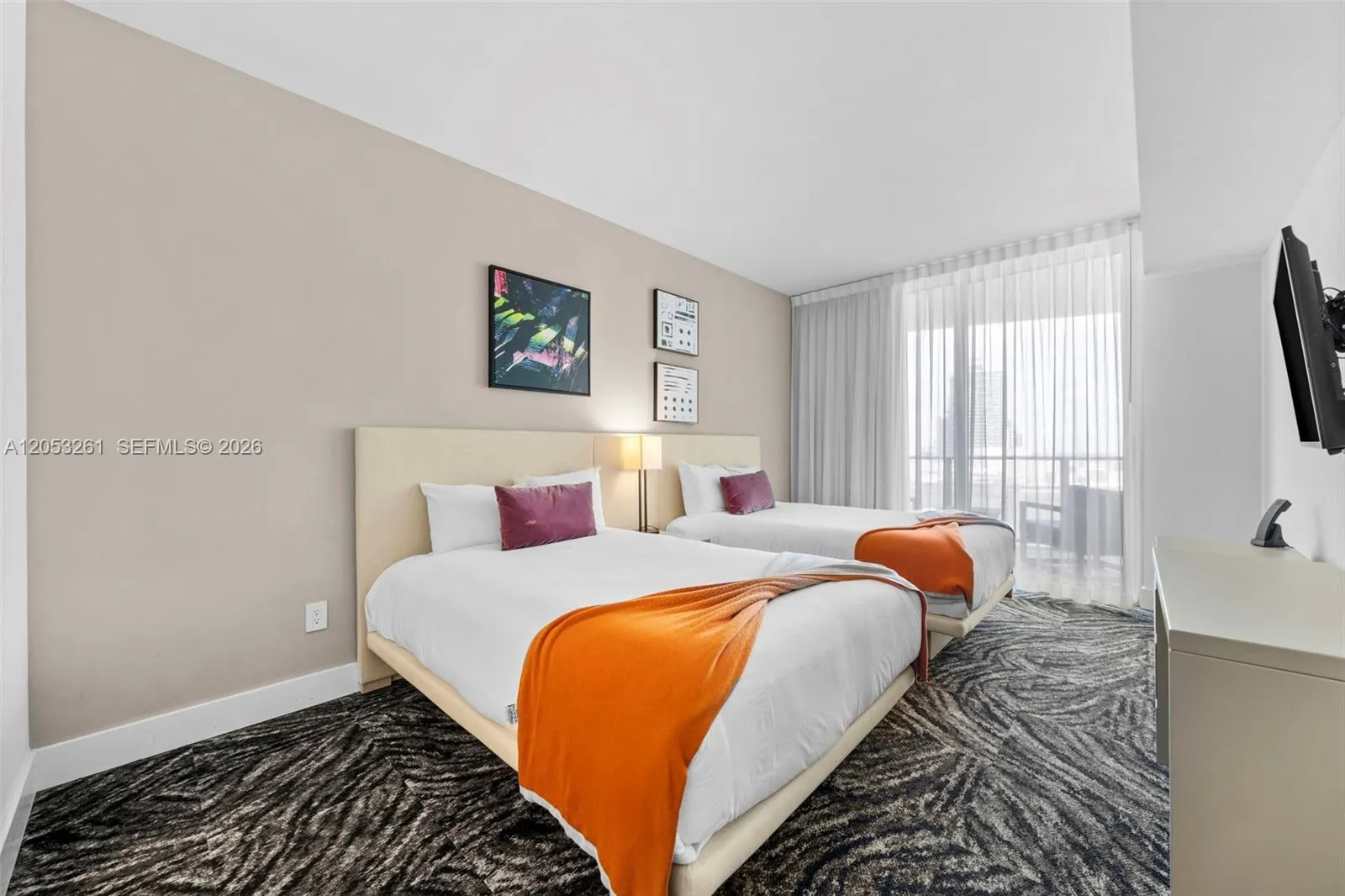 Foto de propiedad en 4111 S Ocean Drive 1406, Hollywood, FL 33019 Hollywood con MLS#