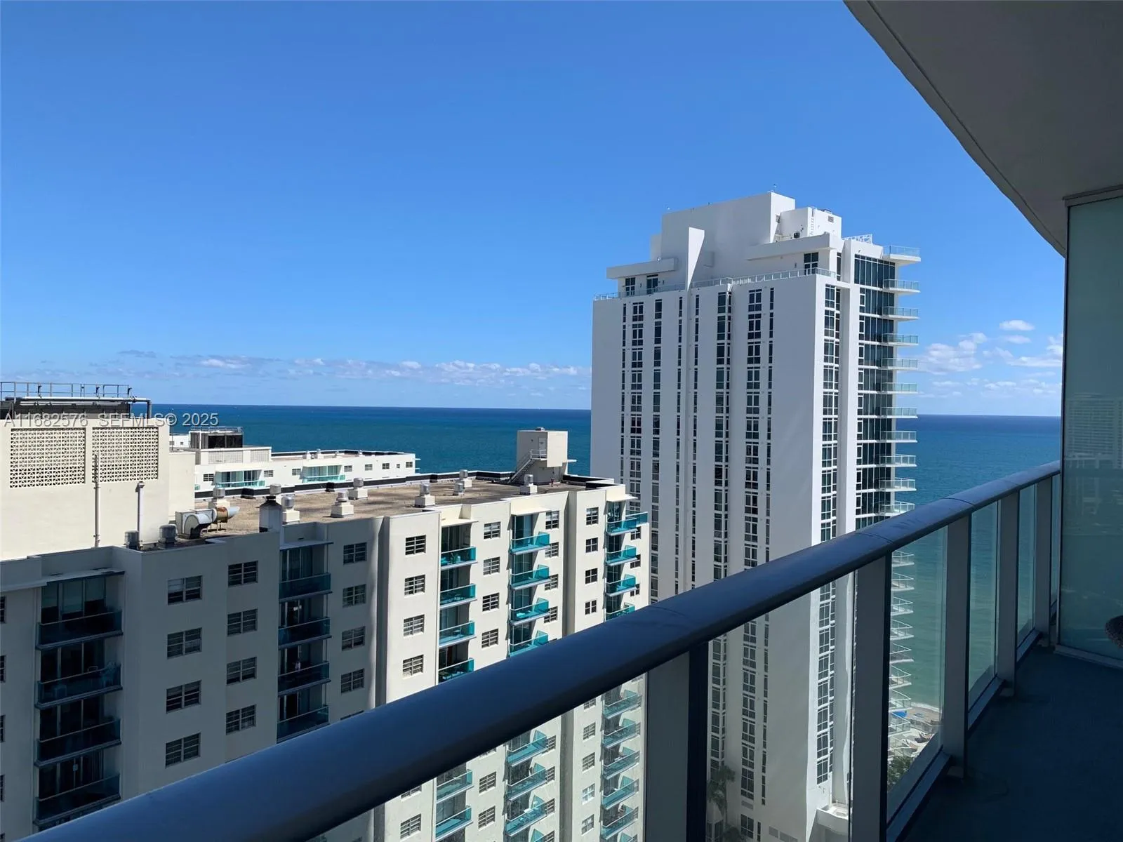 Foto de propiedad en 4111 S Ocean Drive 1512, Hollywood, FL 33019 Hollywood con MLS# 