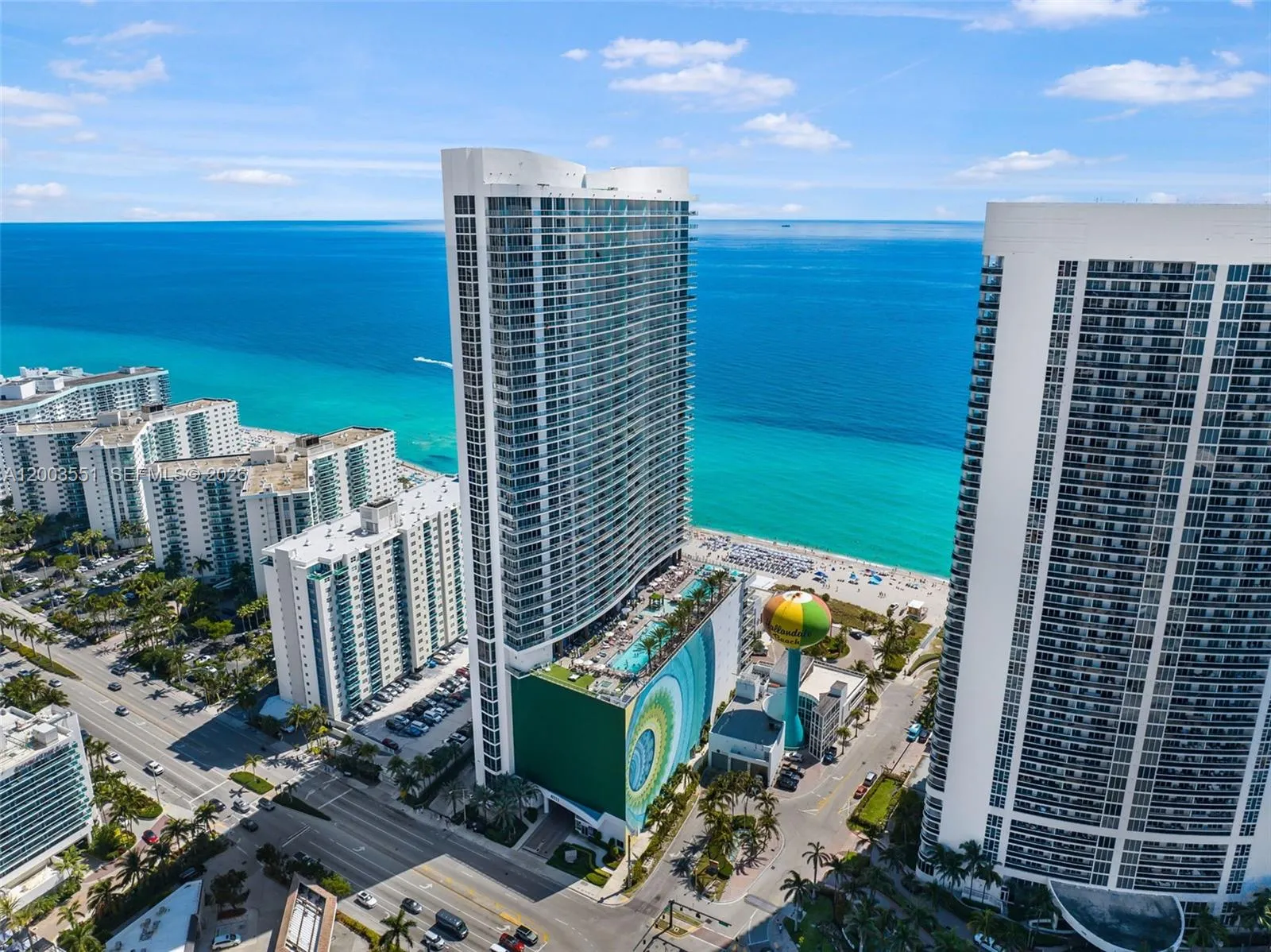 Foto de propiedad en 4111 S Ocean Drive 2207, Hollywood, FL 33019 Hollywood con MLS#