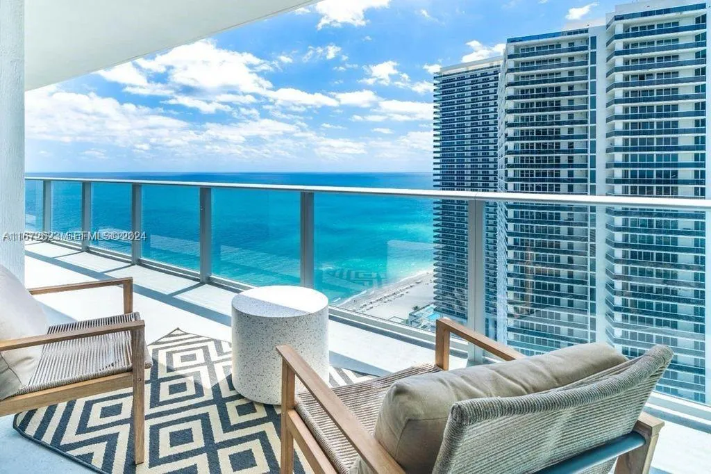 Foto de propiedad en 4111 S Ocean Drive 3007, Hollywood, FL 33019 Hollywood con MLS# 