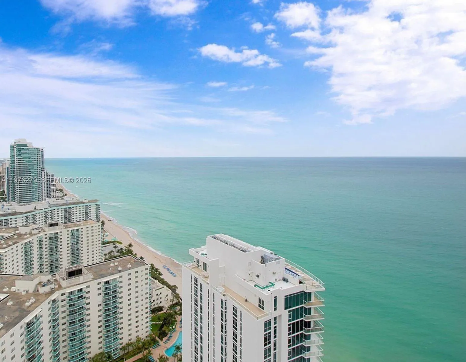 Foto de propiedad en 4111 S Ocean Drive 3704, Hollywood, FL 33019 Hollywood con MLS# 