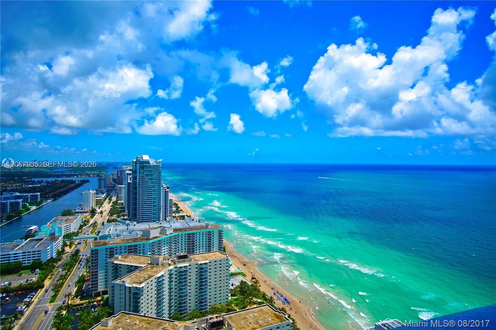Foto de propiedad en 4111 S Ocean Drive LPH6, Hollywood, FL 33019 Hollywood con MLS# 