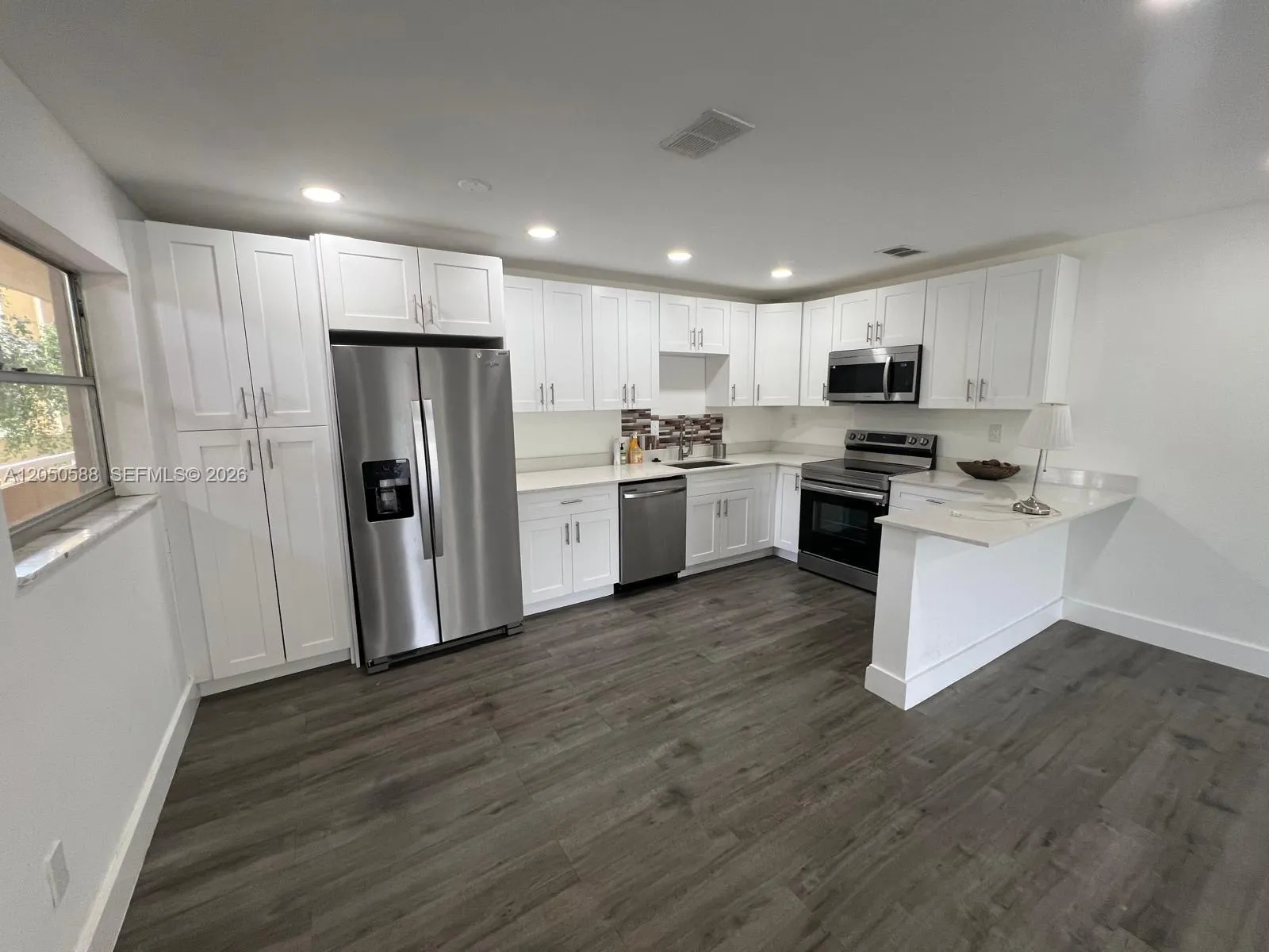 En Renta 4111 Stirling Road 209, Dania Beach, FL 33314, Dania Beach, FL 33314