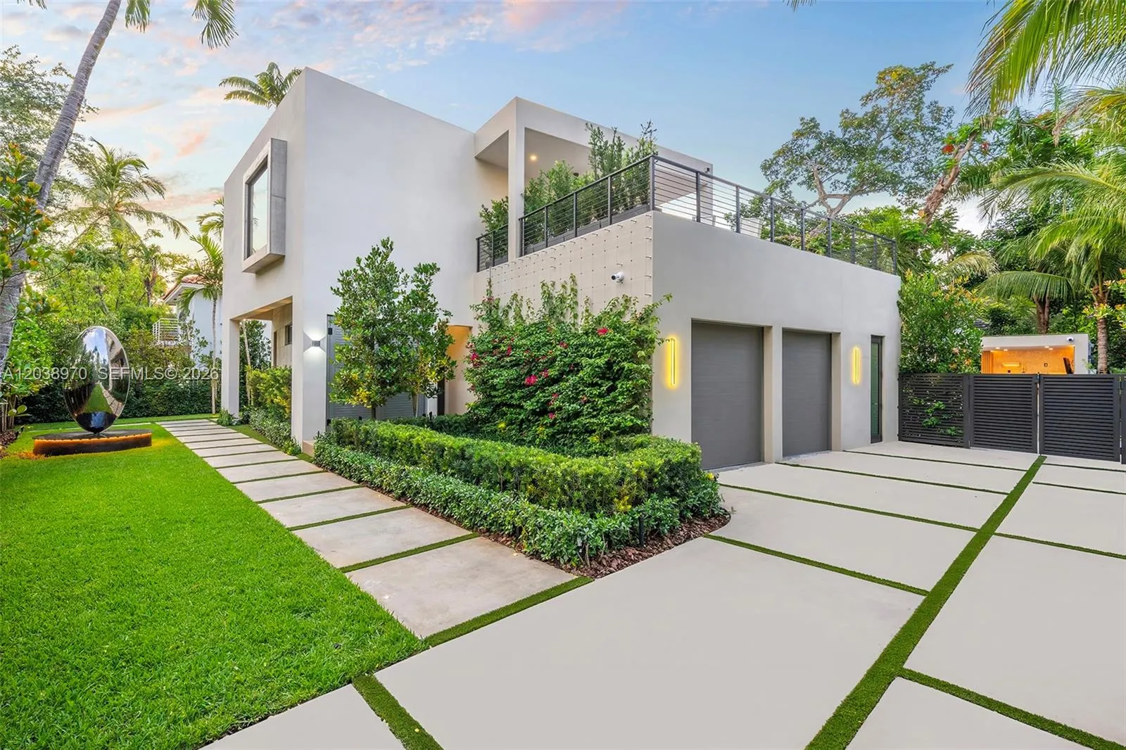 Foto de propiedad en 4115 Park Avenue, Miami, FL 33133 Miami con MLS# 
