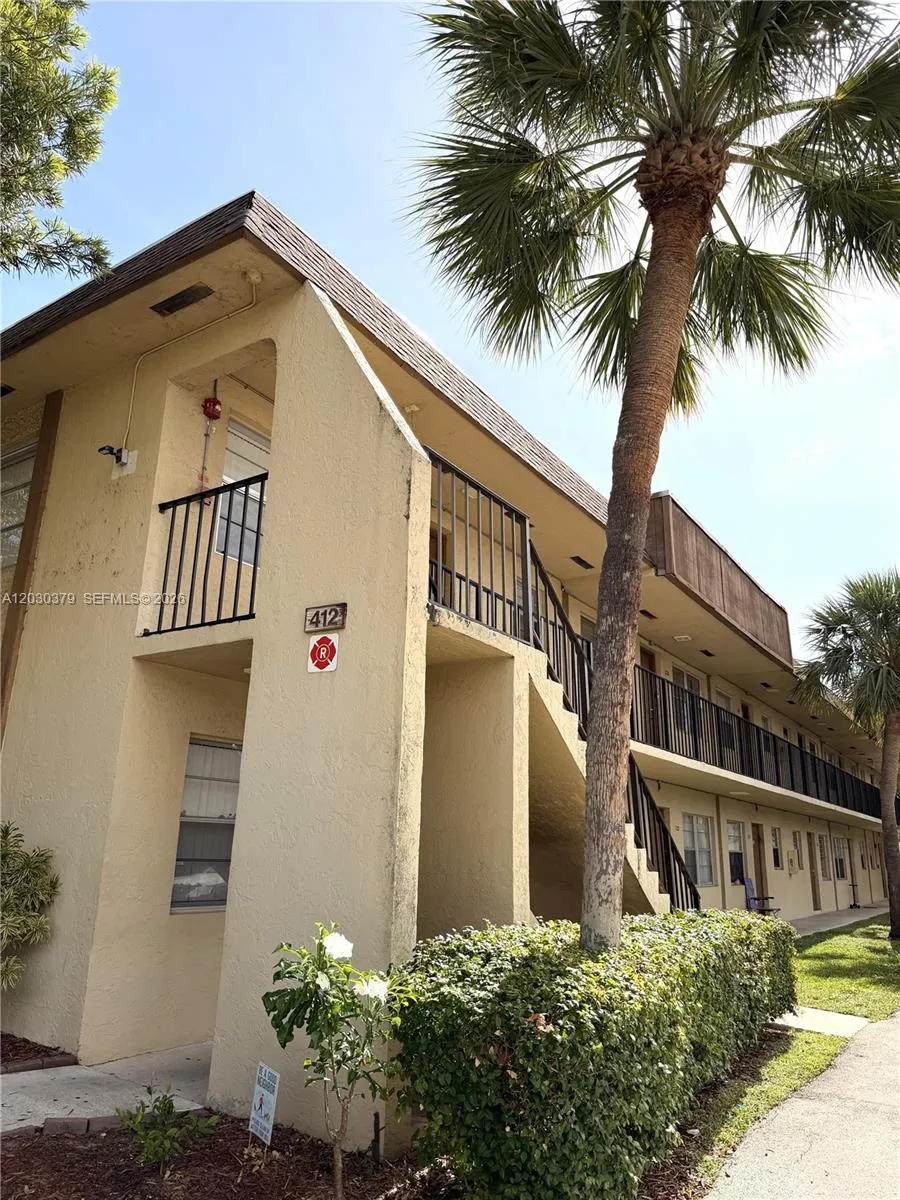 Foto de propiedad en 412 Lakeside Drive 223, Margate, FL 33063 Margate con MLS# 