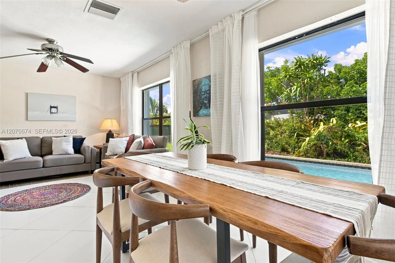 Foto de propiedad en 4121 NW 78th Way, Coral Springs, FL 33065 Coral Springs con MLS# 