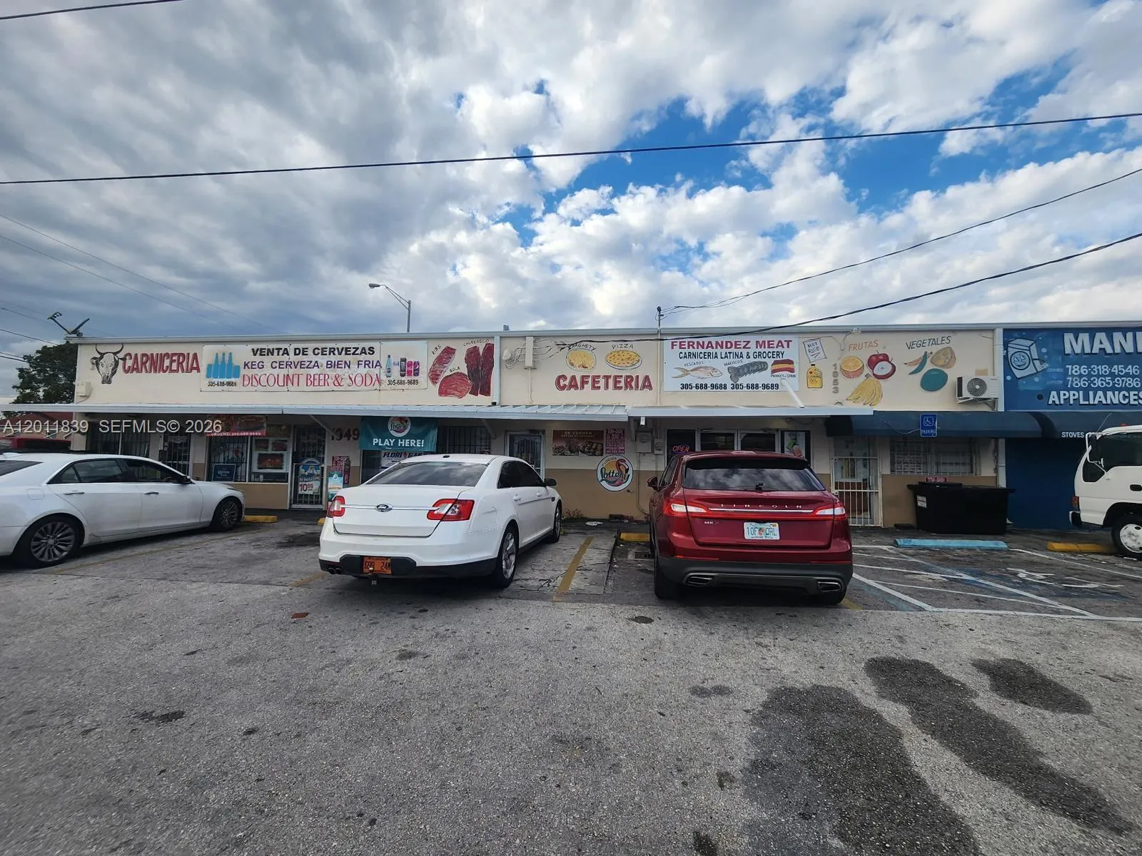 Foto de propiedad en 4125 E 10th Court, Hialeah, FL 33013 Hialeah con MLS# 