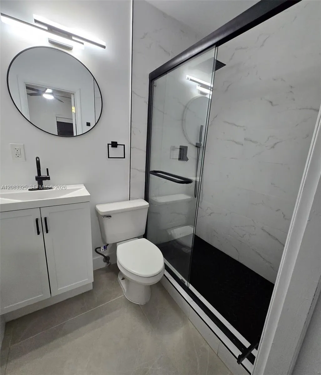 Foto de propiedad en 4130 SW 19th Street 3, West Park, FL 33023 West Park con MLS# 