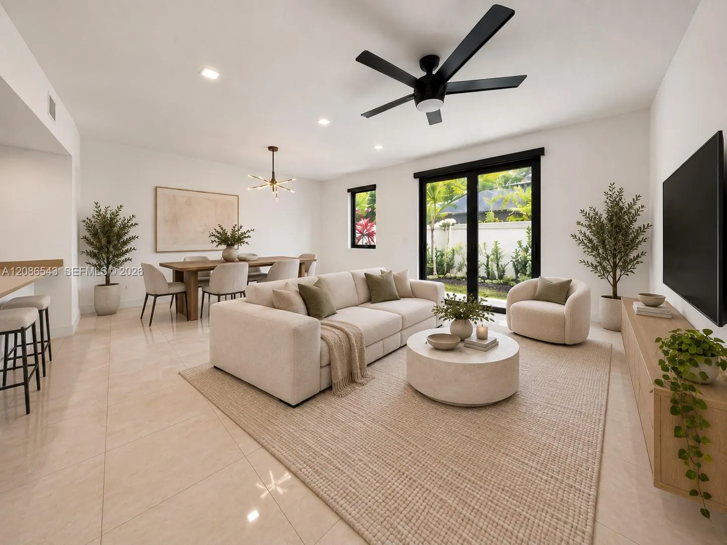 Foto de propiedad en 4133 N Oak Place, Dania Beach, FL 33314 Dania Beach con MLS# 