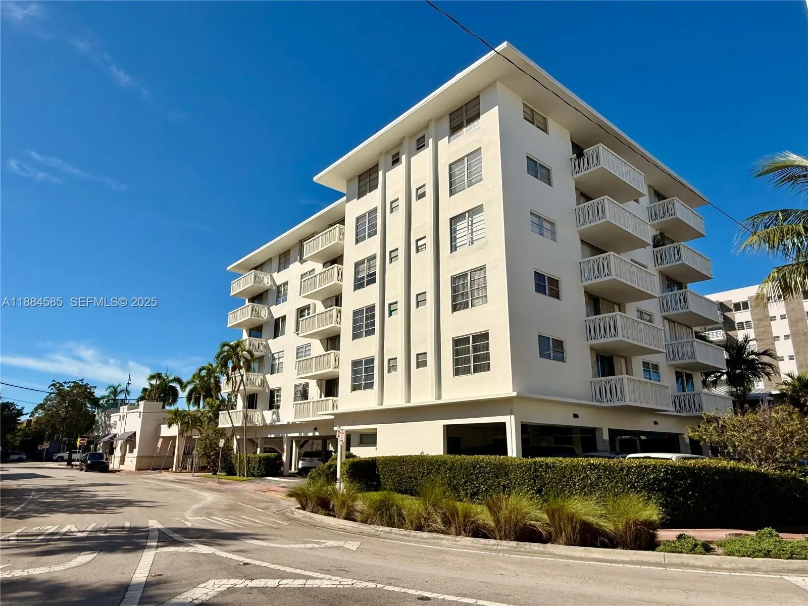 Foto de propiedad en 4142 N Jefferson Avenue 4D, Miami Beach, FL 33140 Miami Beach con MLS# 