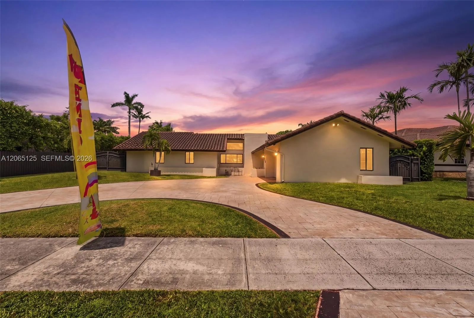 Foto de propiedad en 4150 SW 137th Court, Miami, FL 33175 Miami con MLS# 