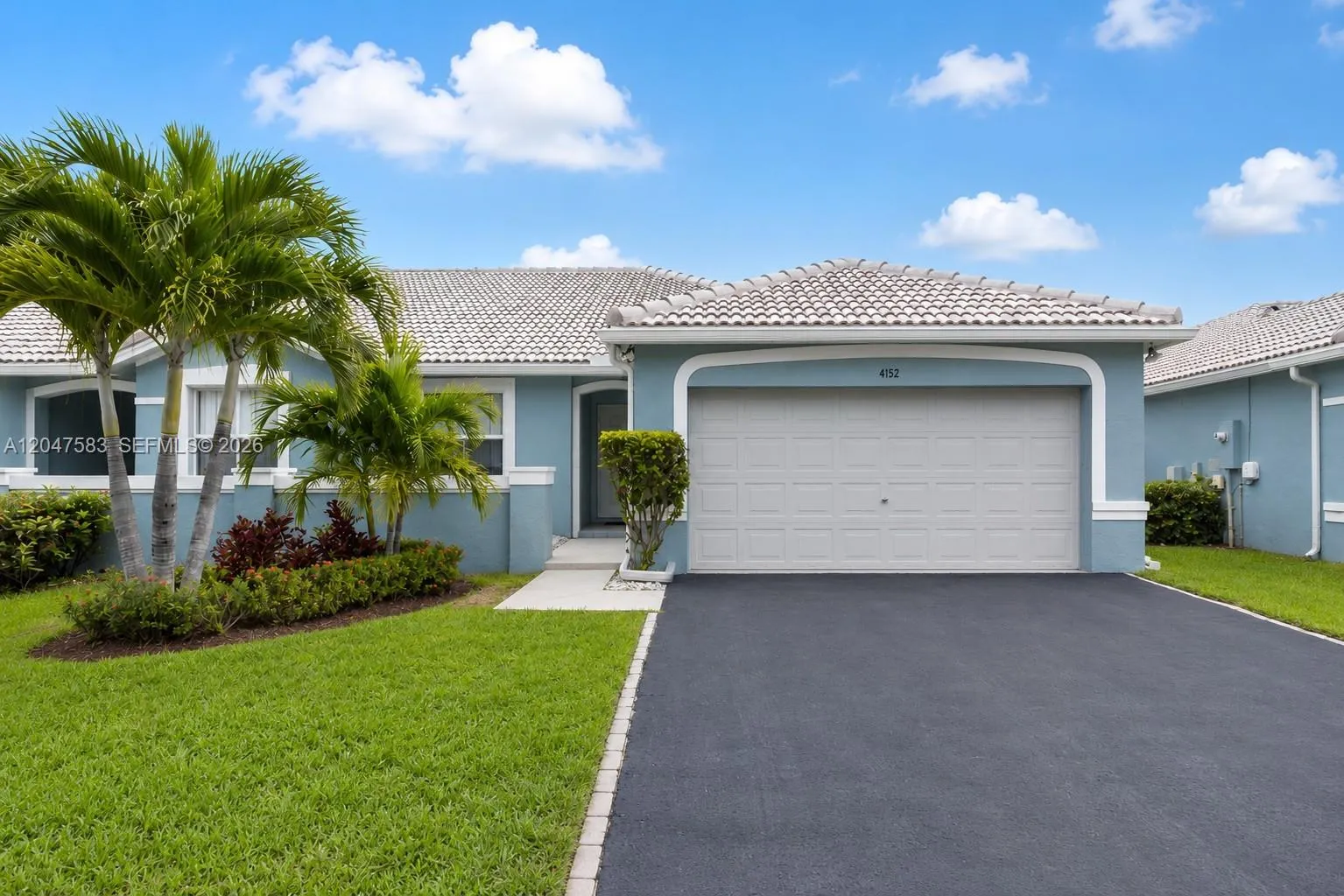 Foto de propiedad en 4152 Pine Ridge Lane 0, Weston, FL 33331 Weston con MLS# 