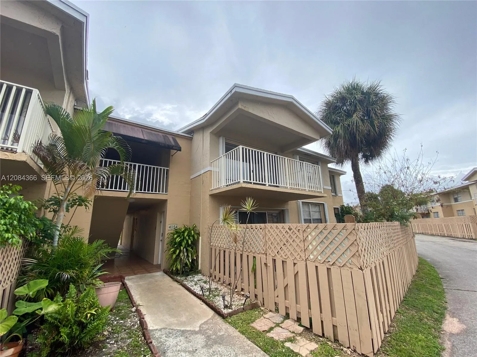 En Venta 4154 NW 79th Avenue 2C, Doral, FL 33166, Doral, FL 33166